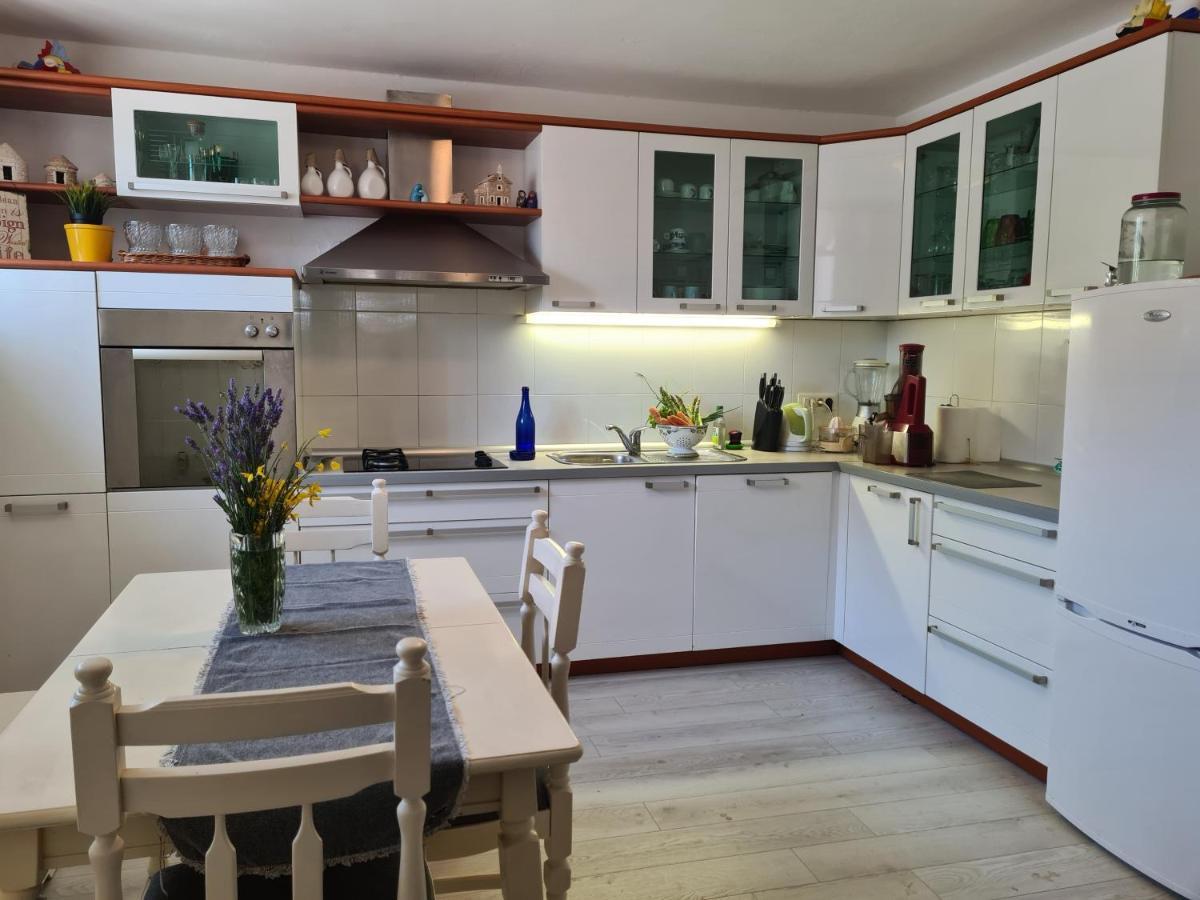 Apartmani Maretimo Primosten Exterior photo