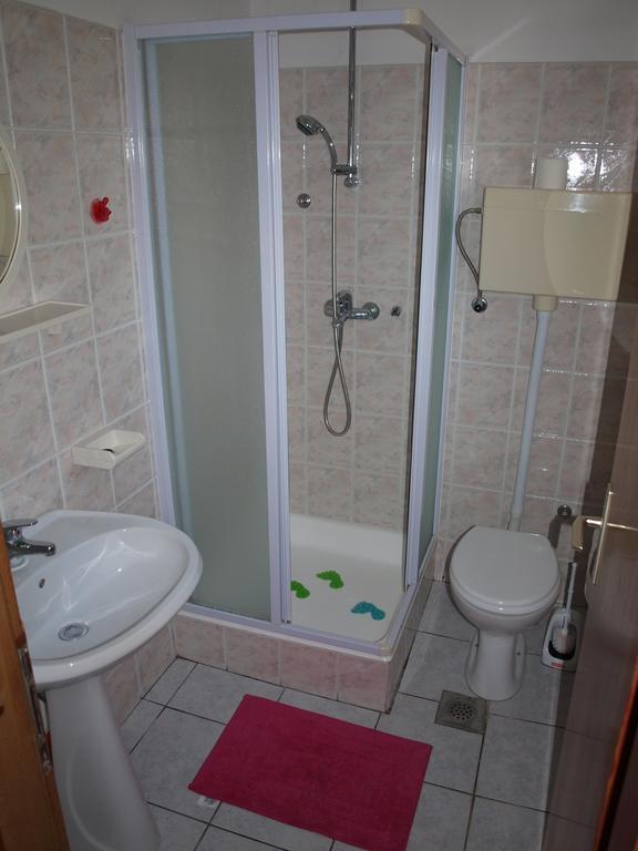 Apartmani Maretimo Primosten Exterior photo